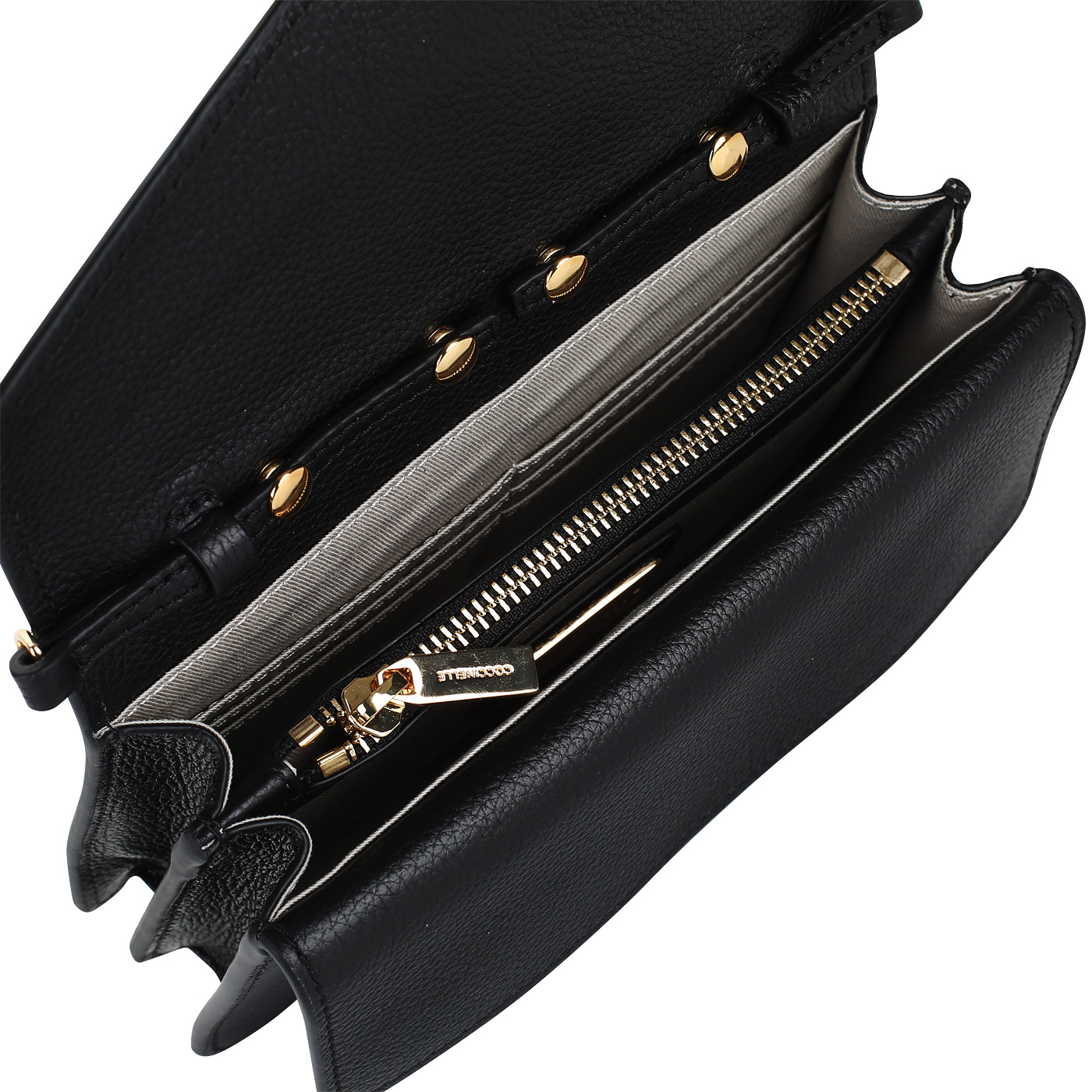 Женская кожаная сумочка на плечевой цепочке Coccinelle Ambrine soft