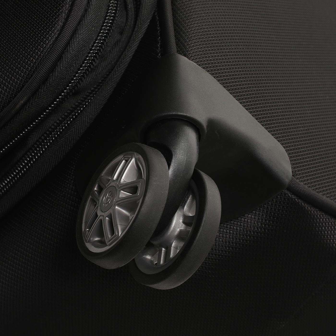Чемодан большой L тканевый Samsonite Re-Lite