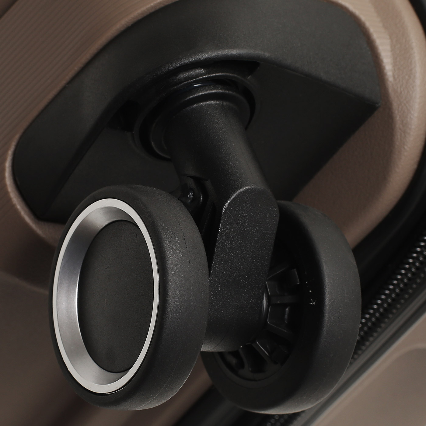 Чемодан маленький S из полипропилена Sun Voyage Elite