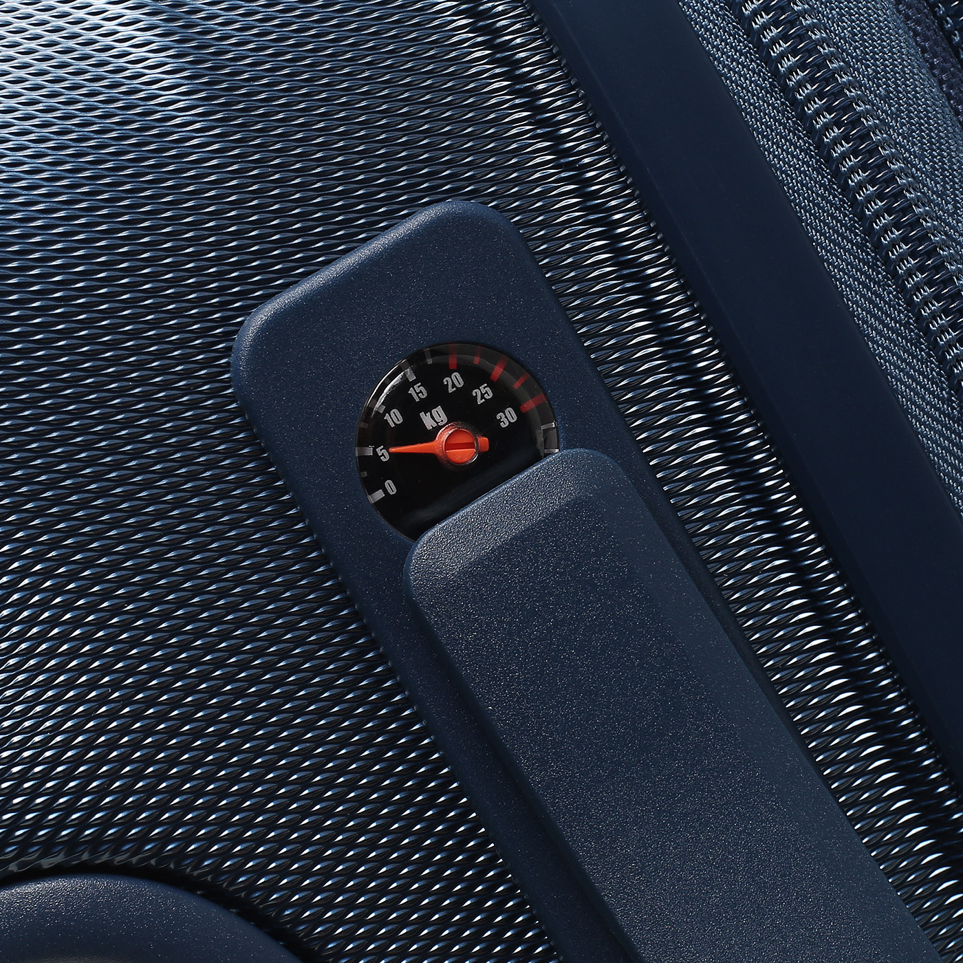 Чемодан средний M из поликарбоната Eberhart Lotus 2.0