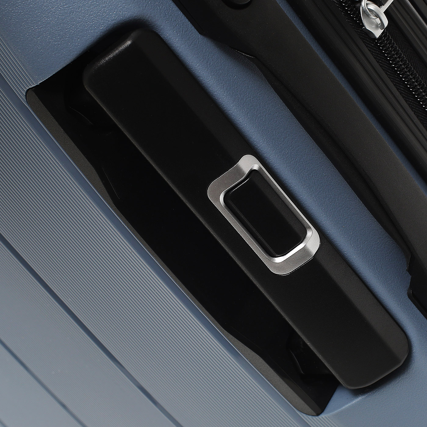 Чемодан маленький S из полипропилена Sun Voyage Elite