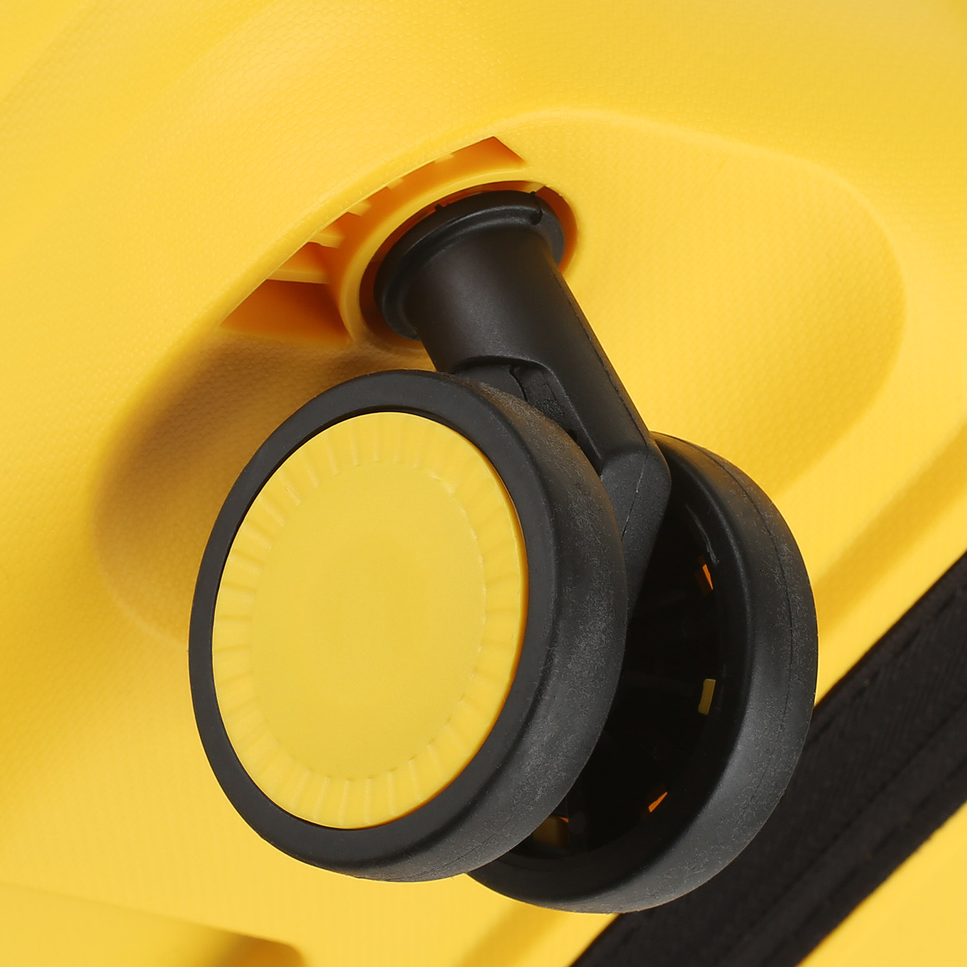 Чемодан средний M из полипропилена Eberhart Wave