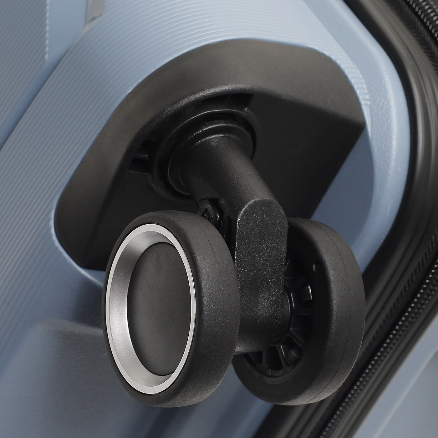 Чемодан маленький S из полипропилена Sun Voyage Elite